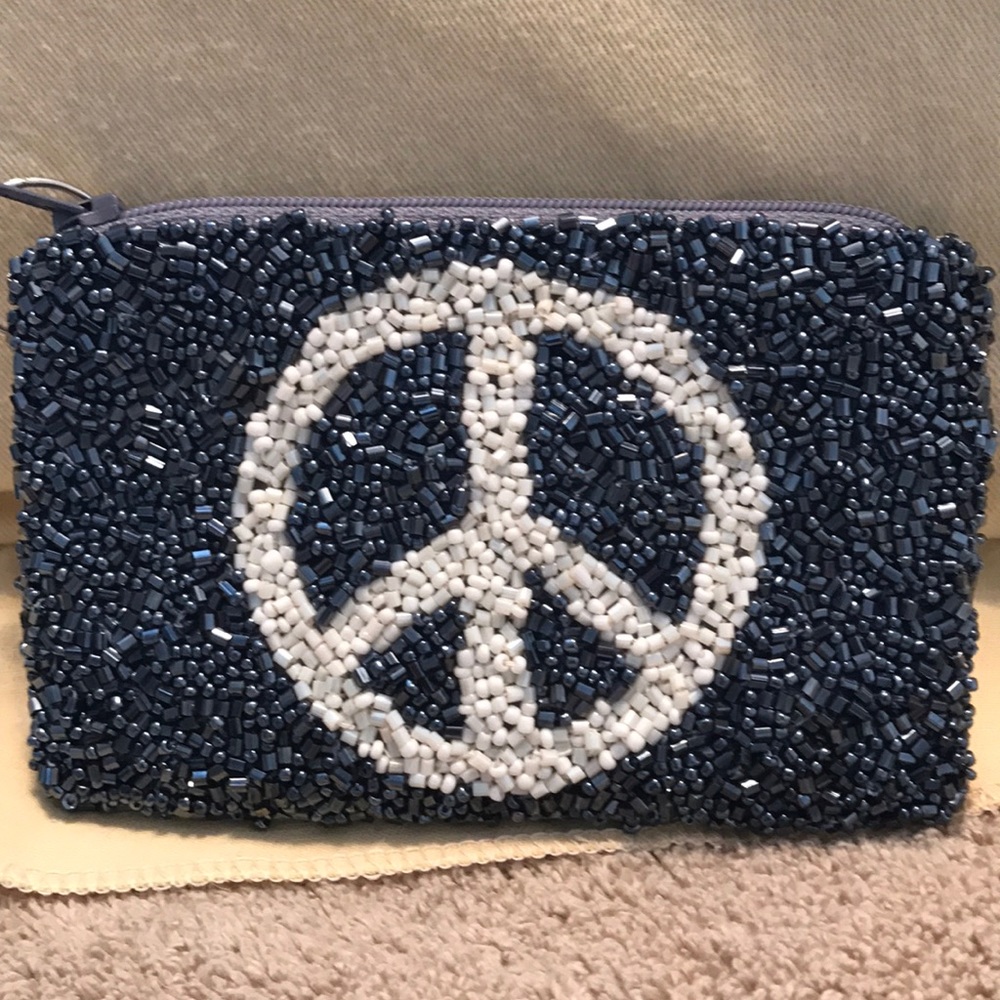 Moyna New York beaded coin purse